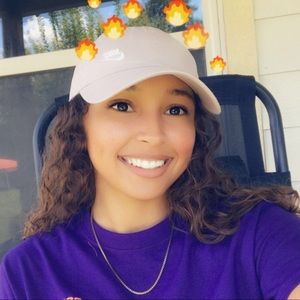 Meet your Posher, Hunter